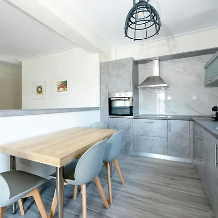 Apartament W1 *