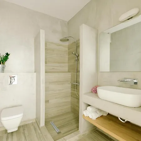 Apartament W1 *