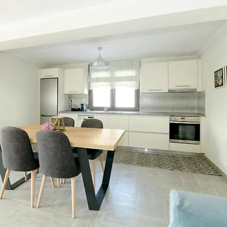Apartman W1 *